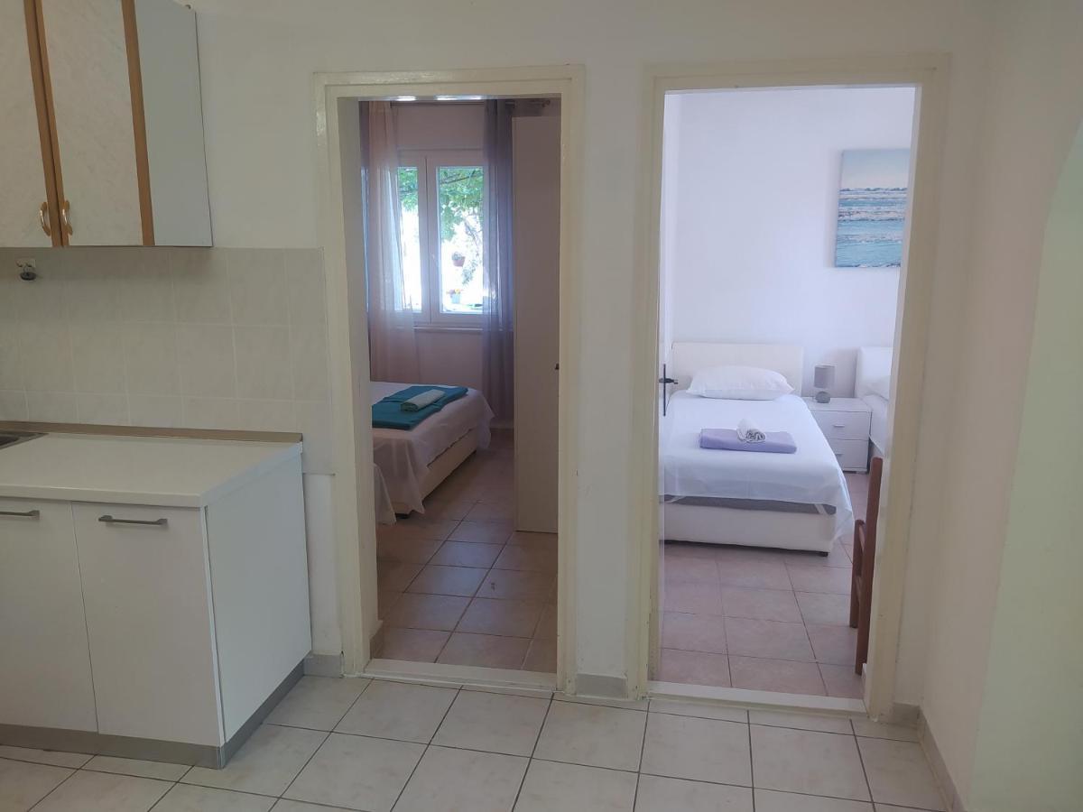 Apartmani Trubi 2 Vodice Eksteriør billede