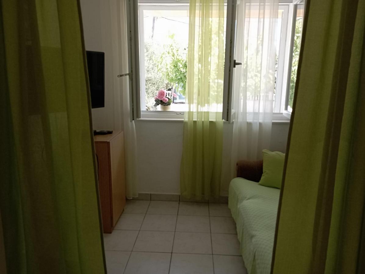 Apartmani Trubi 2 Vodice Eksteriør billede