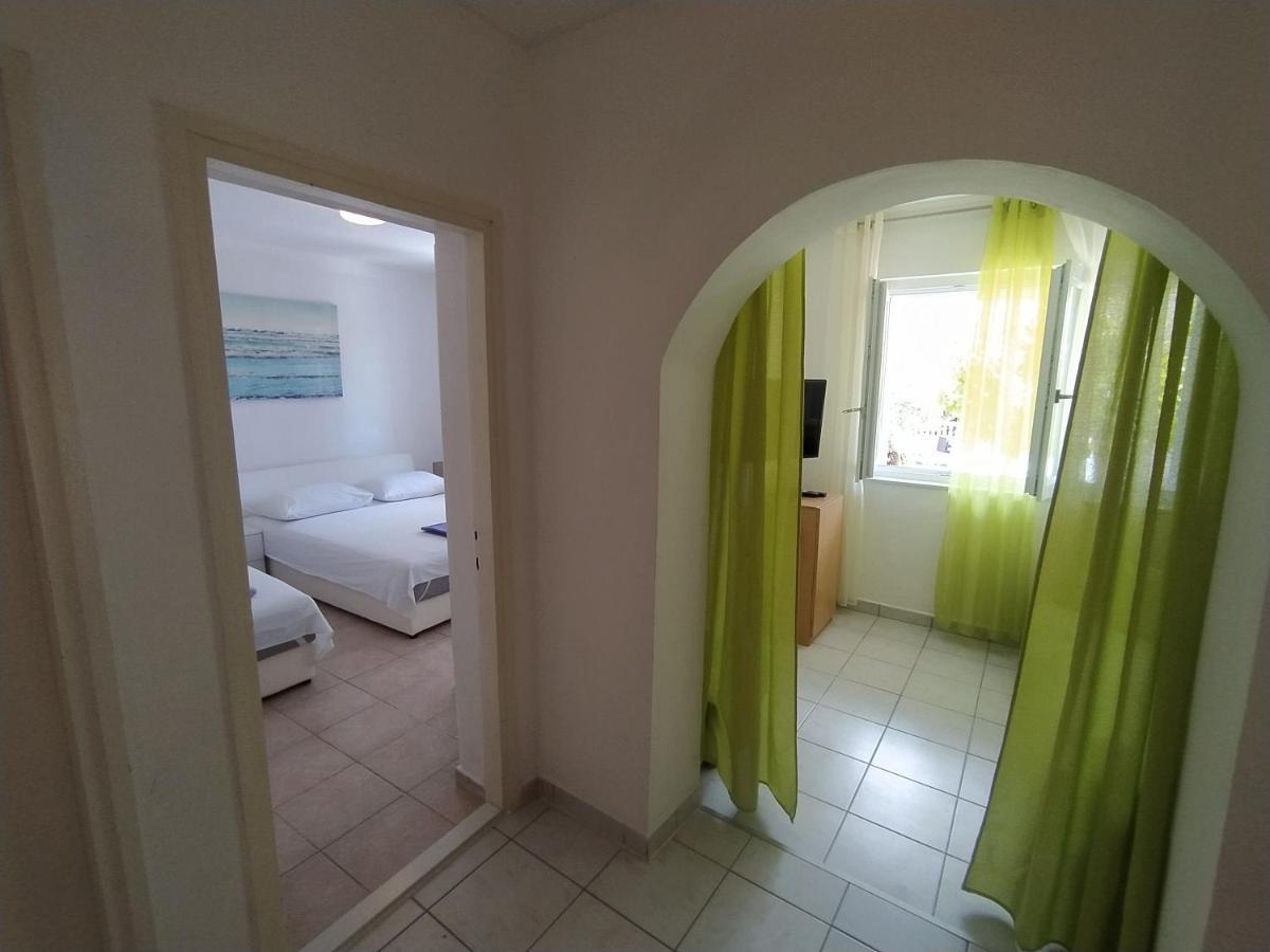 Apartmani Trubi 2 Vodice Eksteriør billede
