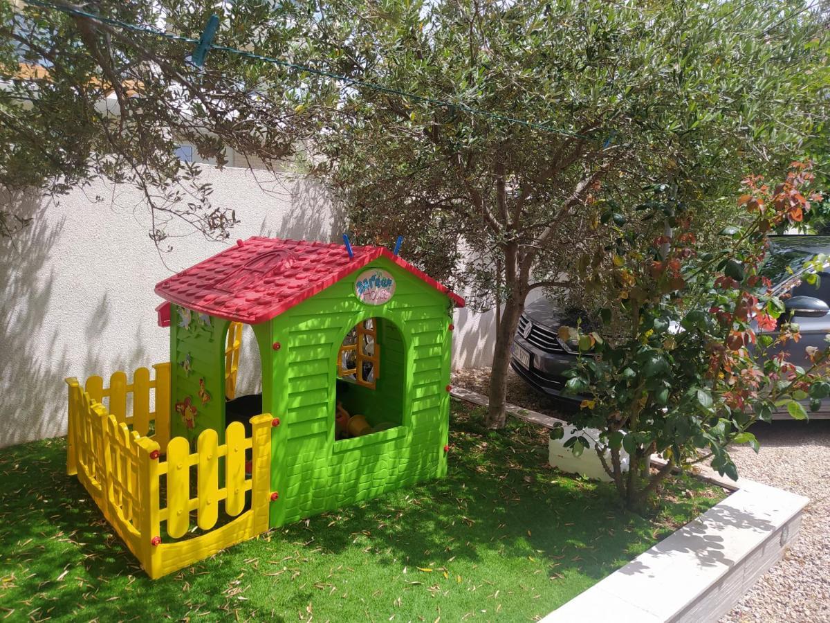 Apartmani Trubi 2 Vodice Eksteriør billede